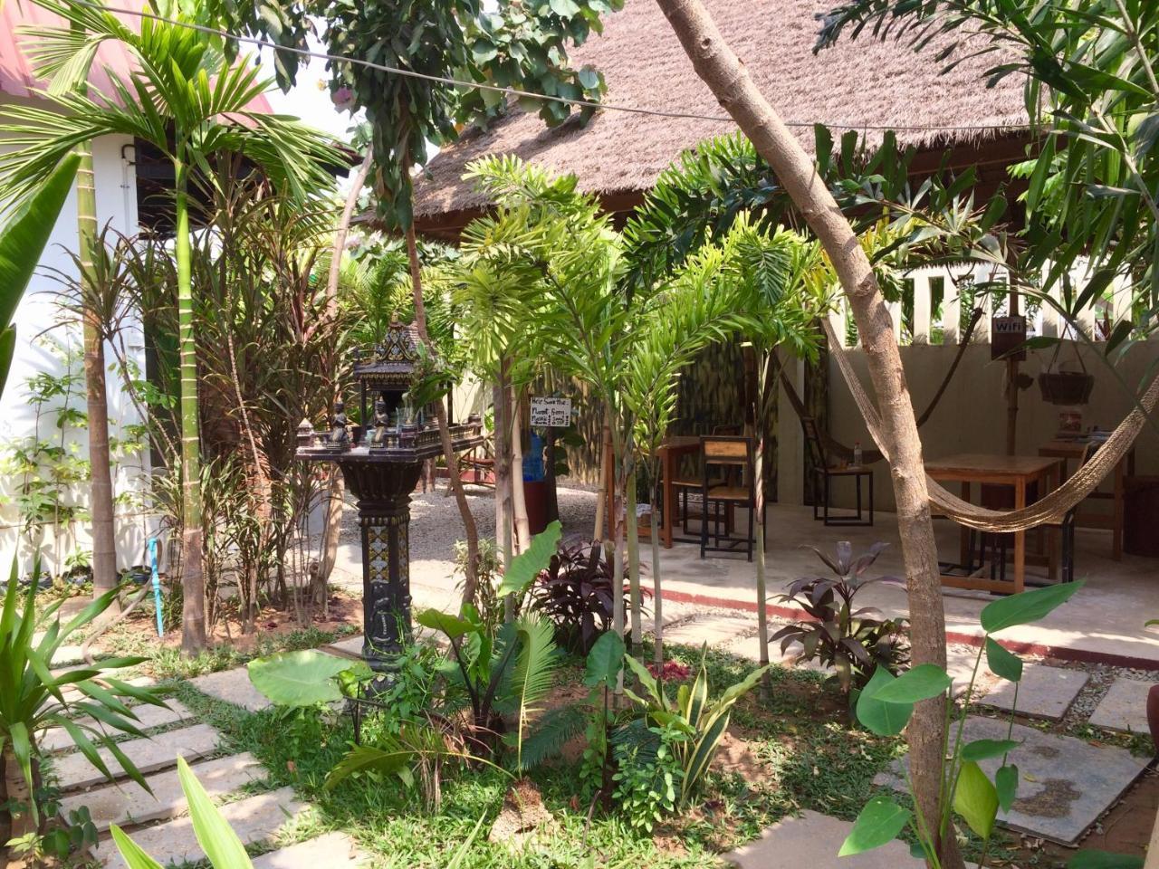 Happy Hippies Hostel Siem Reap Exterior foto